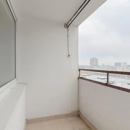 Golden By Renters 公寓 *