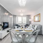 Golden By Renters Apartman Varsó