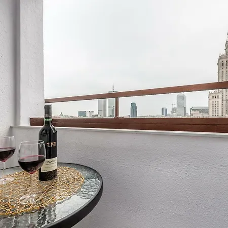 Golden By Renters Apartment Warsaw