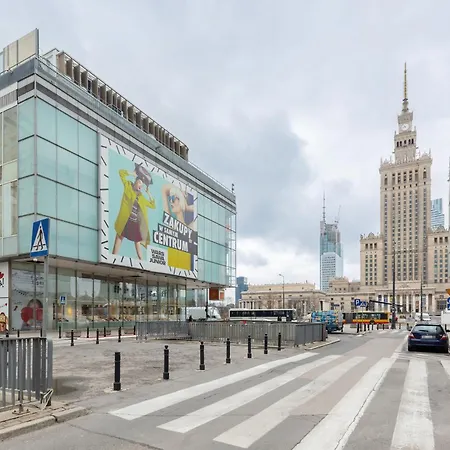 Golden By Renters Varsovia