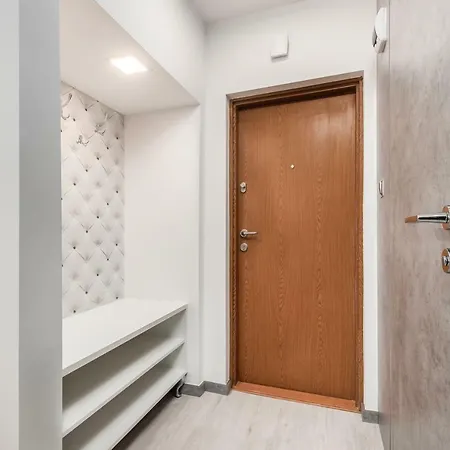 Golden By Renters Apartmán